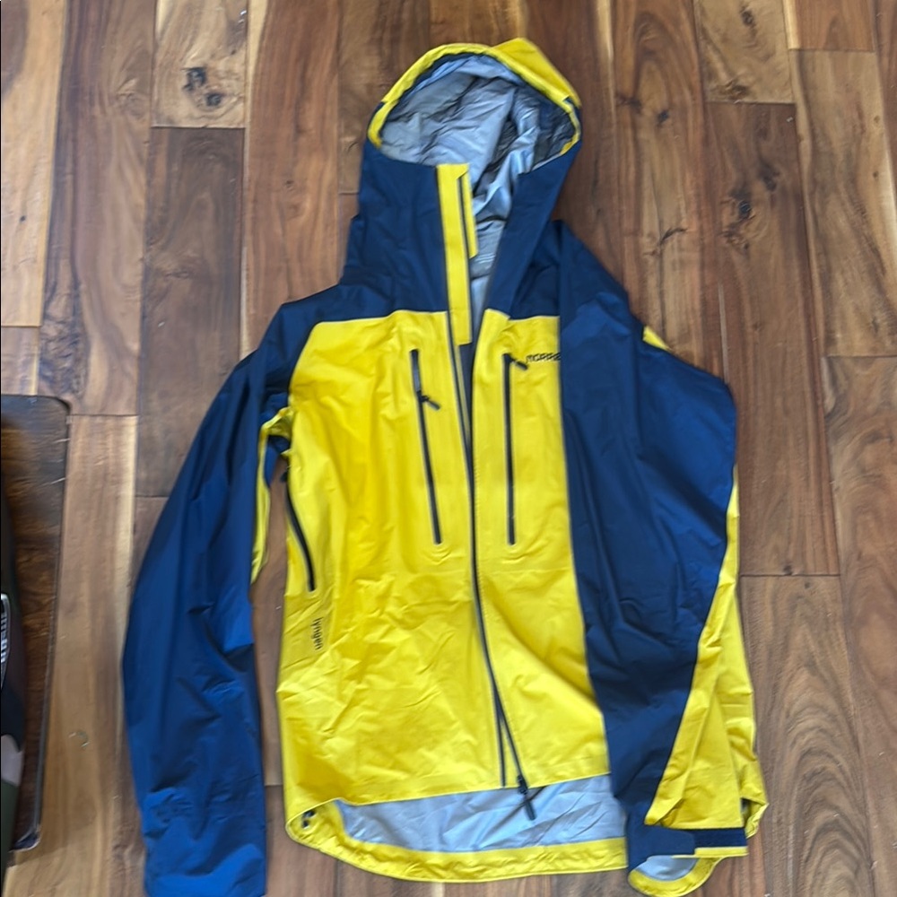 Norrono Vibrant Yellow and Blue Gortex Jacket with Hood